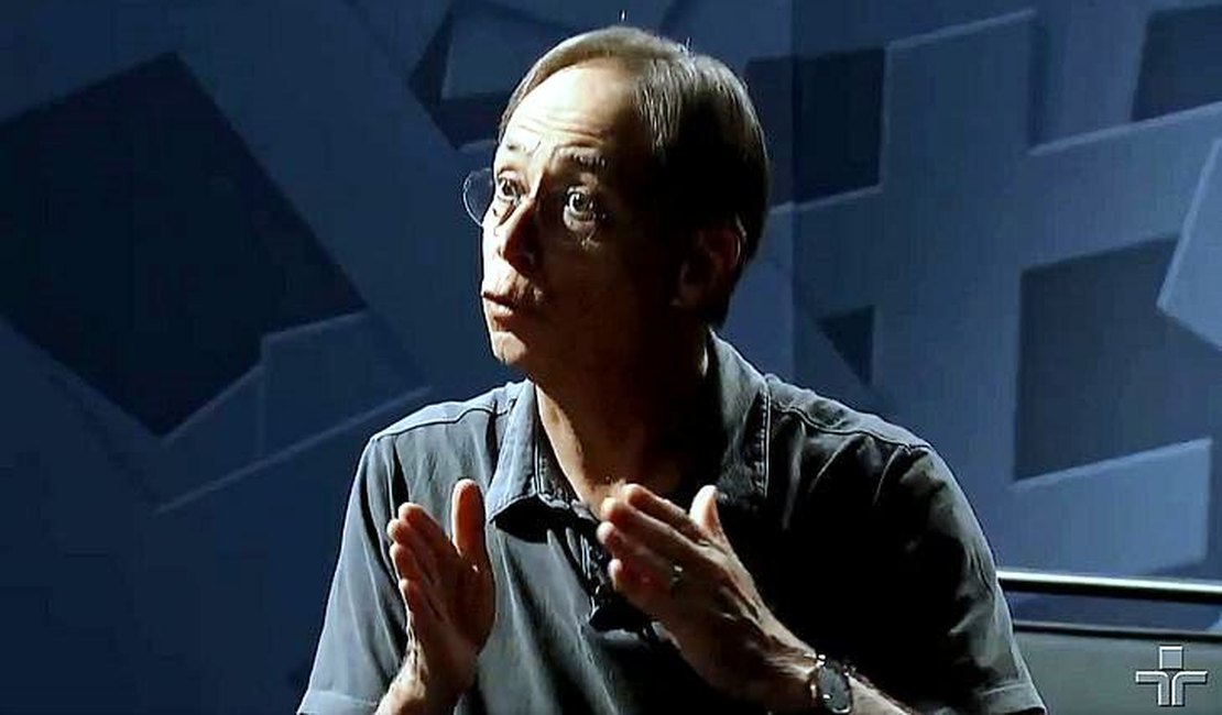 Pedro Cardoso diz que Globo ficou rica com Agostinho