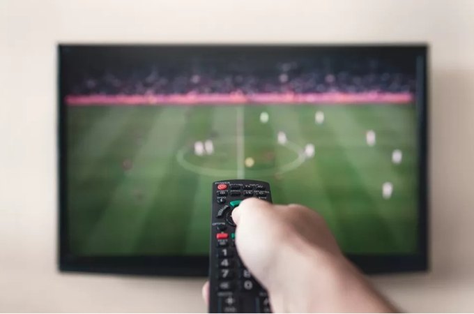 Sumir para ver jogo do Brasil pode render justa causa? Veja o que diz a CLT