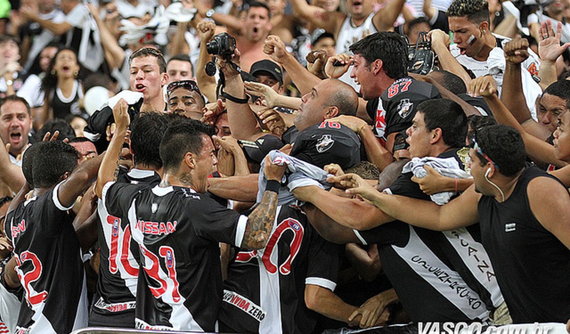 Vasco mostra reação incrível, empata com o Santos e sai do Z-4