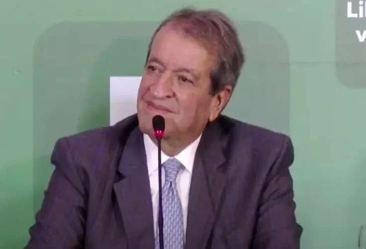 Presidente do PL, Valdemar da Costa Neto garante que Bolsonaro sairá candidato à presidência em 2026