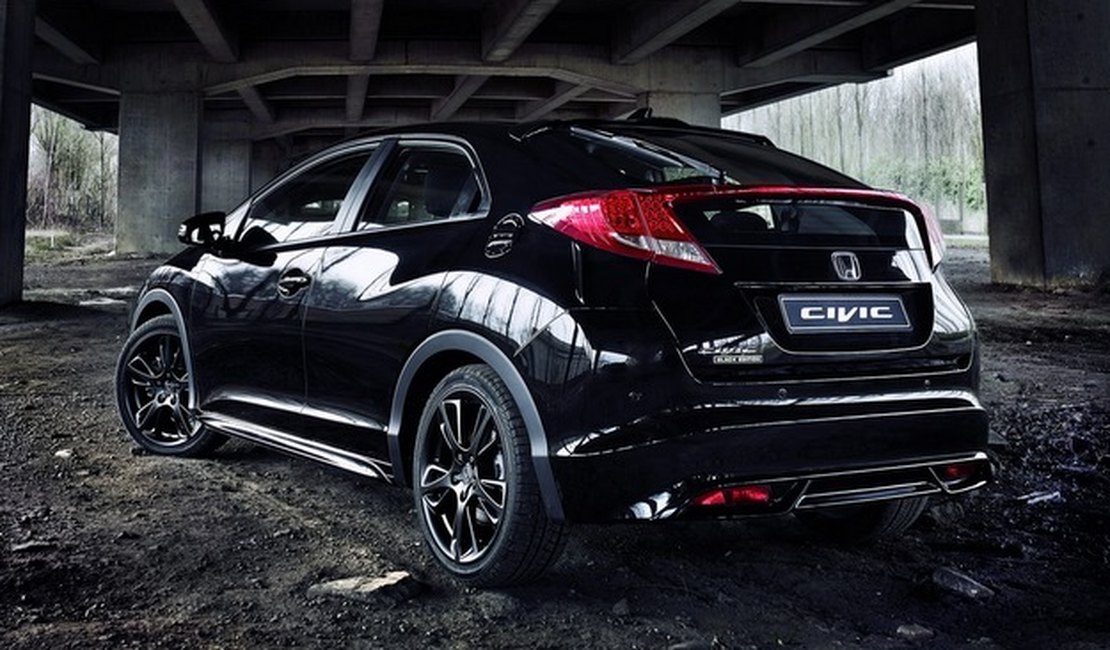 Honda apresenta o novo Civic Black Edition em Genebra