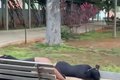 VÍDEO: Pessoas dormem em praça após show do cantor Pablo em cidade na Paraíba