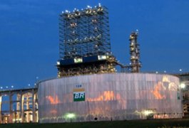 Petrobras aumenta preço da gasolina em 4,2% nas refinarias