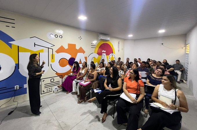 Prefeitura de Traipu realiza formação de diretores escolares