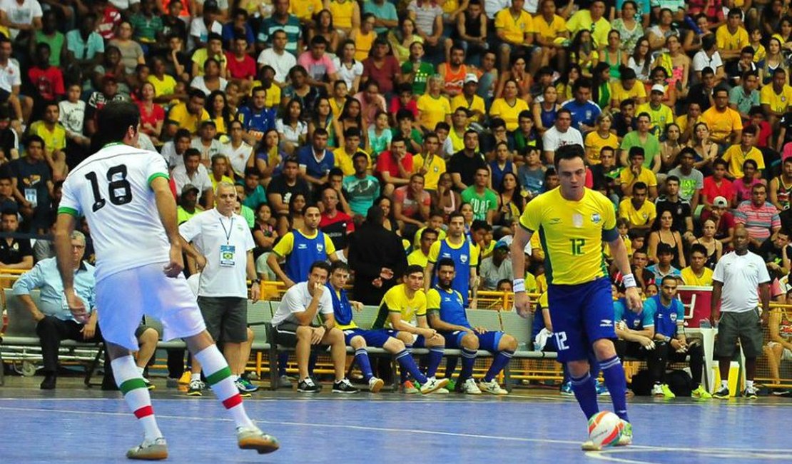 Brasil vence Irã em jogo de sete gols e conquista nono título do Grand Prix