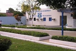 Jovens invadem casa de vizinho e o ameaçam com chave de fenda