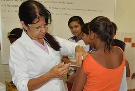 Alagoas passa a aplicar vacina contra o HPV na mesma faixa etária para meninos e meninas