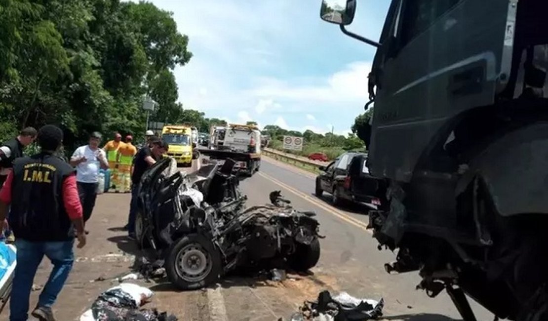 Família inteira morre em acidente de carro durante mudança do RJ para MT