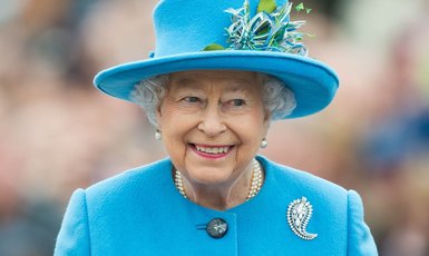 Segredo revelado: a rotina de beleza que mantinha o cabelo da Rainha Elizabeth II impecável