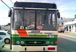 Duas pessoas ficam feridas após tentativa de assalto a ônibus em Maceió