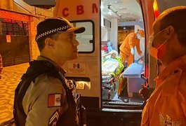 Idosa em situação de abandono é resgatada no Prado, em Maceió