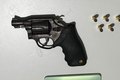 Homem suspeito de disparo e ameaça em Limoeiro de Anadia é preso escondido em casa paroquial