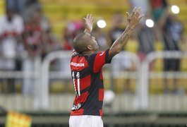 Sheik marca de pênalti e Fla vence o Madureira por 1 a 0