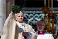 Papa Leão XIV manda mensagem em português em missa de Páscoa no Vaticano