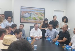 Vídeo. Prefeito Luciano anuncia pavimentação de novos bairros e avanço de obras em Arapiraca