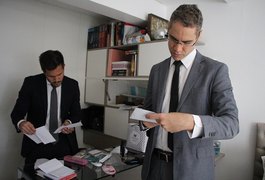 Médicos são denunciados por exercício ilegal da profissão