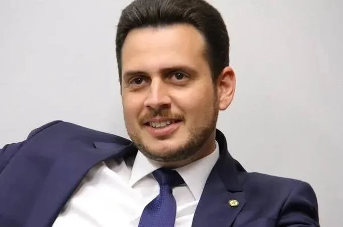 Posse de Nivaldo Albuquerque na Câmara ocorre nesta sexta, sob risco de contestação do mandato