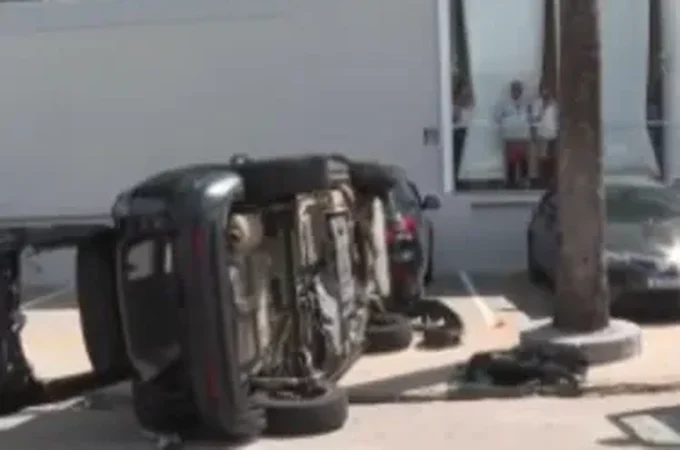 Acidente entre carro e moto deixa duas pessoas feridas em Maceió