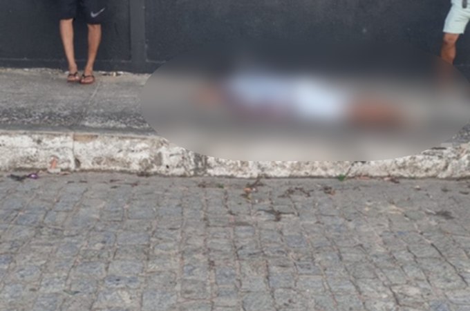 Homem é assassinado em via pública nas proximidades do Mercado Público de Junqueiro