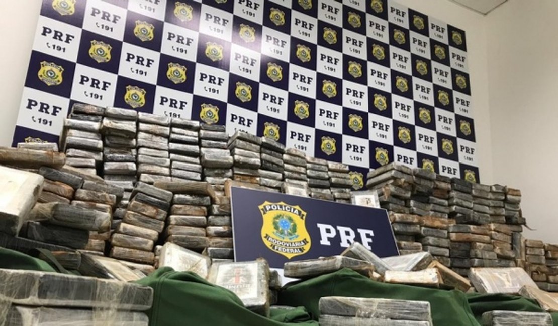 PRF faz em Alagoas uma das maiores apreensões de cocaína do país