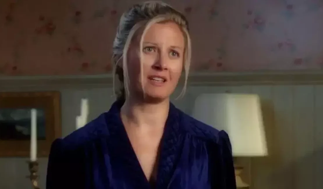 Carrie Anne Fleming, atriz da série Sobrenatural, morre aos 51 anos