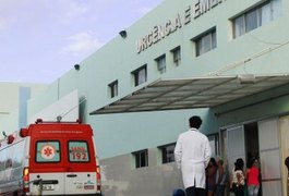 Menino de 4 anos esfaqueado no pescoço recebe alta médica