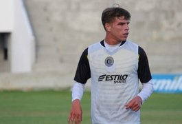 Lateral alvinegro está entre as revelações do Campeonato Alagoano de 2021