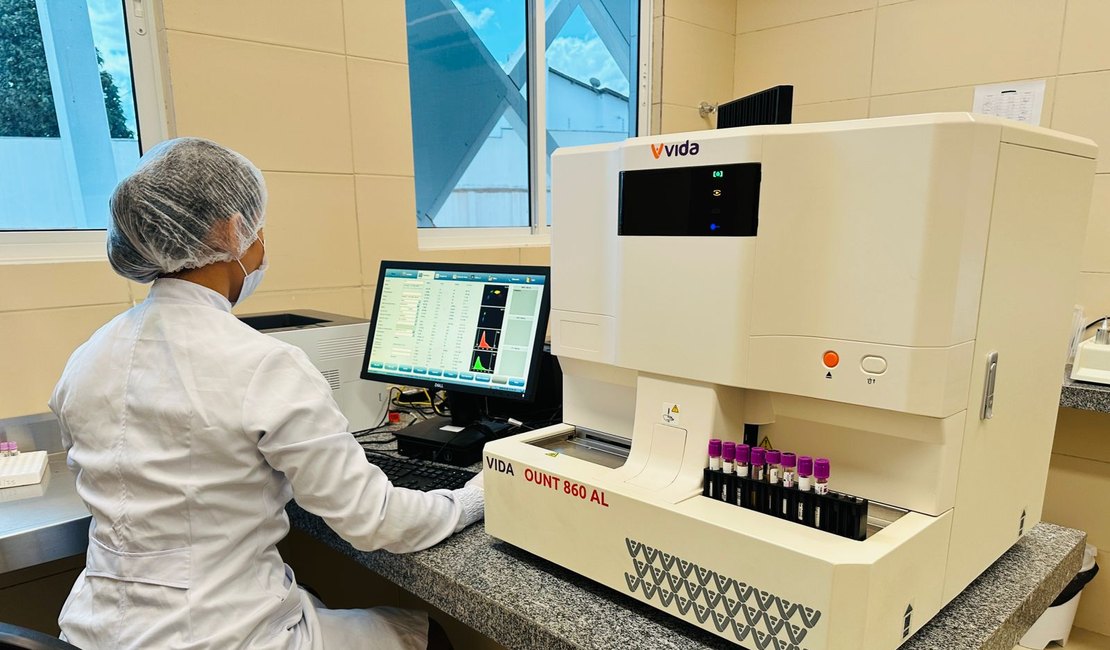Laboratório do Hospital Regional de Palmeira dos Índios agiliza diagnósticos com equipamentos de última geração