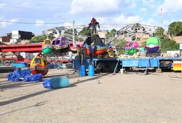 Parque de diversões começa a ser montado para Festa da Padroeira de Arapiraca