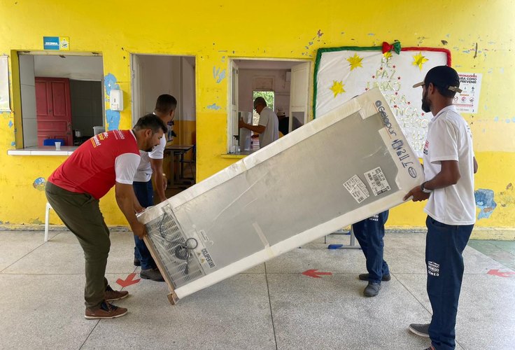 Prefeitura de Penedo inicia entrega de refrigeradores para escolas da Semed