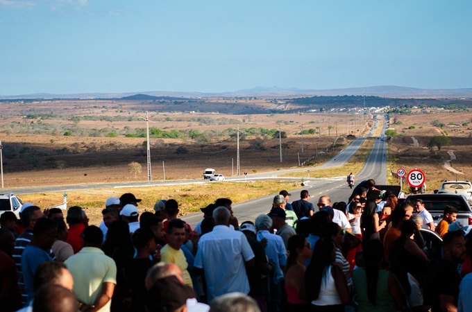 Governo Trabalhando: duplicação da AL-220 chega a Jacaré dos Homens e Monteirópolis