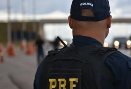 Após perseguição, PF captura homem dirigindo pela contramão na BR-101