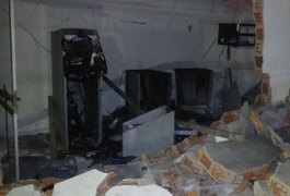 Bandidos explodem caixa eletrônico em Pindorama, Coruripe