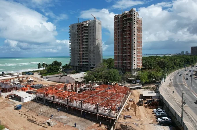 MPAL aciona Justiça e consegue suspender obra de edifício de 20 andares no Litoral Norte de Maceió