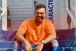 Após cirurgia, Bruno Cardoso, vocalista do Sorriso Maroto, tranquiliza fãs e comemora