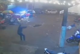 Vídeo mostra momento em que homem é executado próximo a chopperia, em Maceió; veja!
