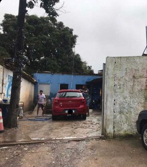 Lava-jato é alvo de tentativa de furto no Jardim Tropical; criminoso saqueia casa no mesmo bairro