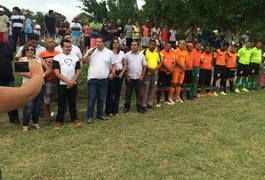 Prefeito Fabinho Aurélio participa da abertura do campeonato municipal de society