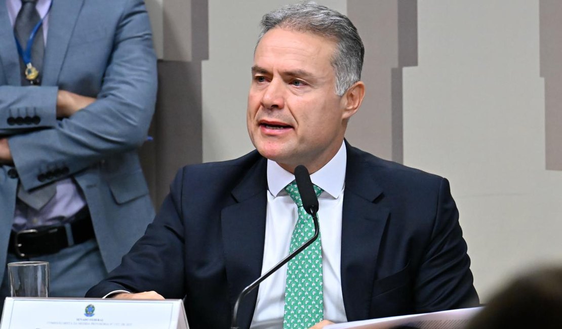 Com relatório de Renan Filho, comissão aprova renovação gratuita da CNH