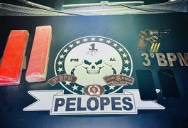 Pelopes do 3° BPM prende dupla de criminosos com drogas e arma de fogo, em Arapiraca