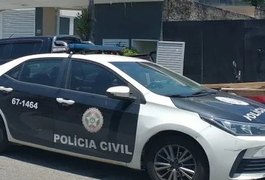 Mansão no Recreio faz 'gato' de luz e em três anos deixa de pagar mais de R$ 30 mil de energia, segundo a Light