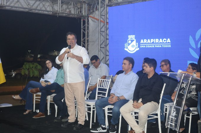 Prefeito Luciano entrega novo trecho da Ciclovia do Trabalhador, em Arapiraca