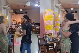 VÍDEO. Doador de medula se disfarça de garçom e surpreende mulher transplantada: 'Me trouxe a vida'