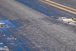 Caminhonete desliza em óleo na BR-101 e atropela sete pessoas em AL