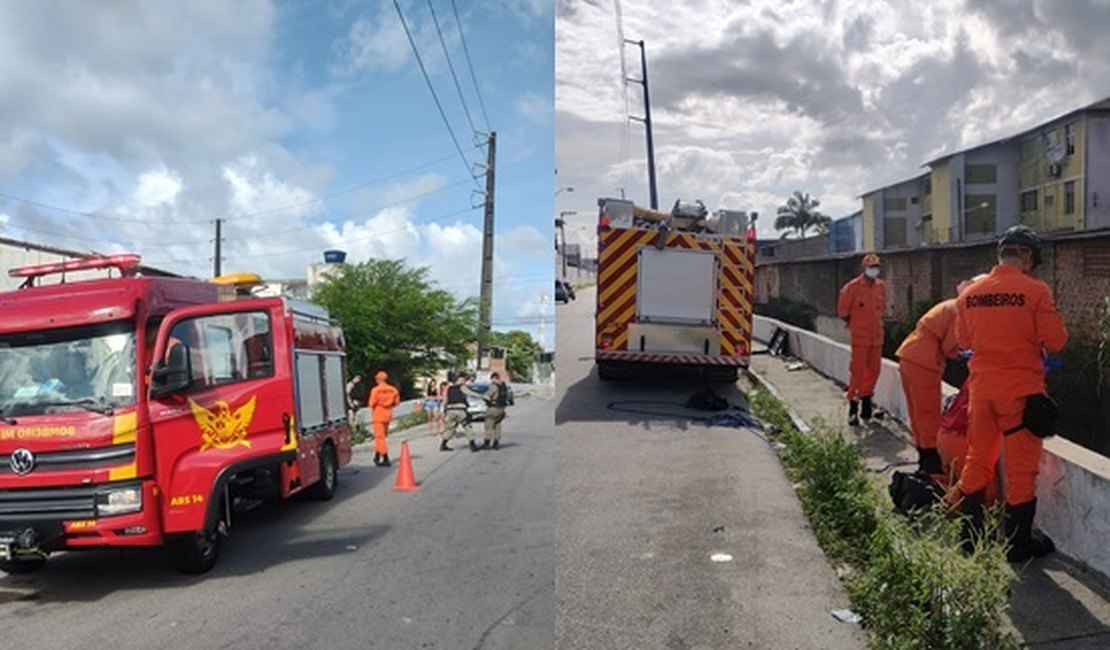 Corpo masculino é resgatado em vala, em Maceió