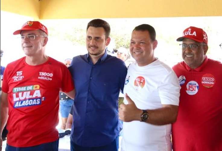 Escanteado? Ronaldo Medeiros posa ao lado de Nivaldo Albuquerque, candidato que tentou tirar mandato de Paulão