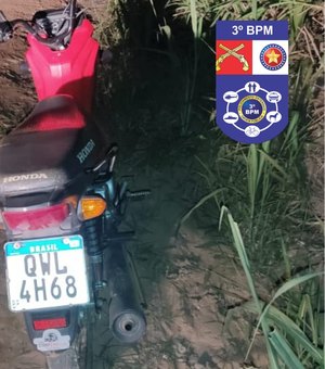 Polícia recupera moto de entregador de pizza que havia sido roubada em Arapiraca