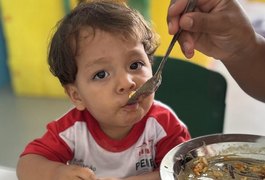 Prefeitura de Penedo moderniza merenda escolar com novos utensílios em aço inox
