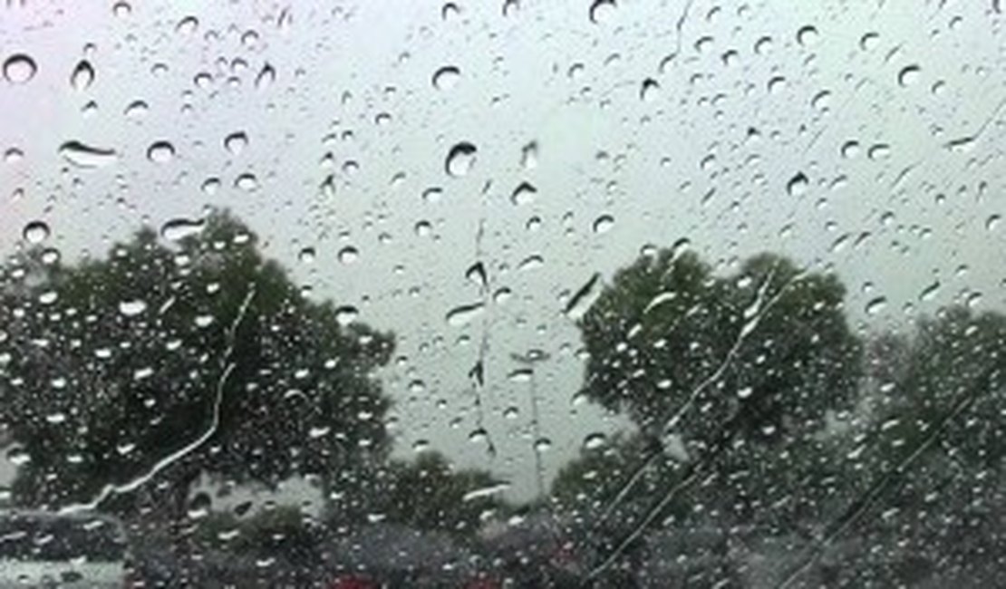 Pancadas de chuvas podem atingir o Litoral e Zona da Mata de Alagoas até sexta, diz Sala de Alerta