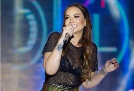 Solange Almeida adia compromissos devido a crise alérgica e falta de ar